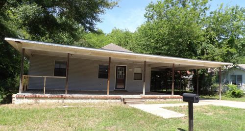 109 N Stewart St, White Oak, TX, 75693-1225 | Card Image