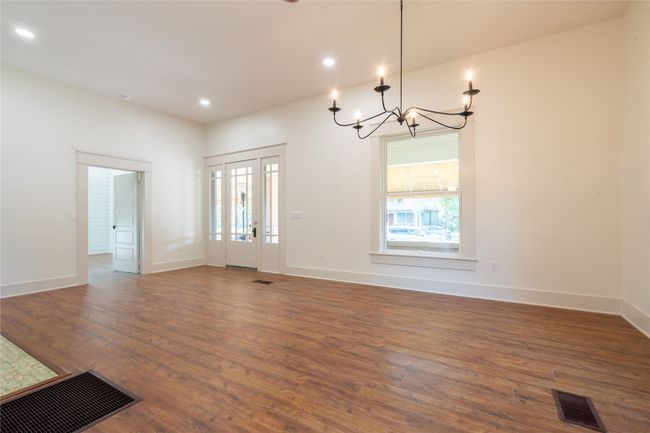 1605 S Main St, House other with 3 bedrooms, 4 bathrooms and 5 parking in Georgetown TX | Image 6