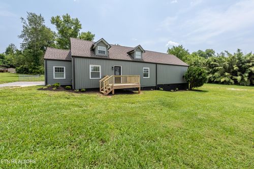 957 W Hunt Rd, Alcoa, TN, 37701-1519 | Card Image