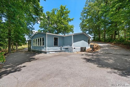 960 Poplar Creek Rd, Bracey, VA, 23919-3209 | Card Image
