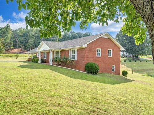 4300 Blackberry Rd, Bassett, VA, 24055-3439 | Card Image