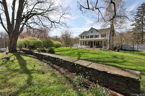 176 Williams Rd, Red Hook, NY, 12571-2260 | Card Image