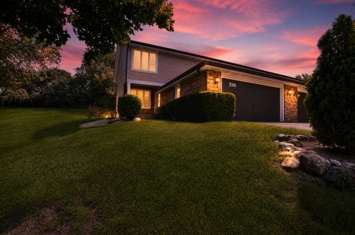 516 Thornwood Dr, McHenry, IL, 60050-5033 | Card Image