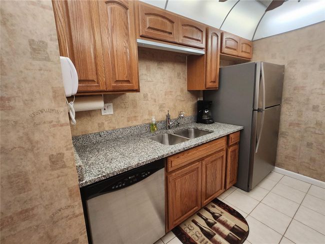 APT-1105 - 400 64 Th Ave, Condo with 2 bedrooms, 2 bathrooms and null parking in ST PETE BEACH FL | Image 22