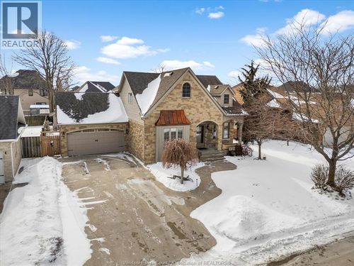 284 Donald Cres, Belle River, ON, N8L0N5 | Card Image