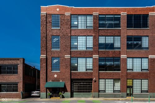 apt-404-630 N College Ave, Indianapolis, IN, 46204-1694 | Card Image