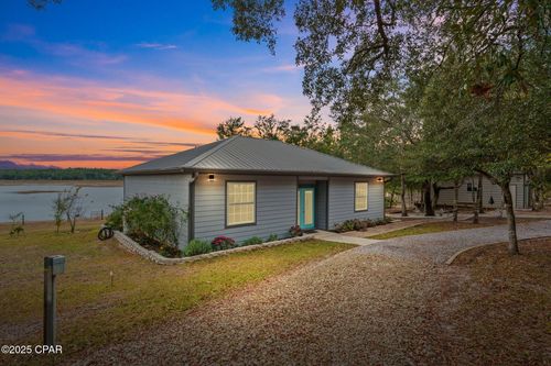 4958 Lake Ridge Rd, Chipley, FL, 32428-3687 | Card Image