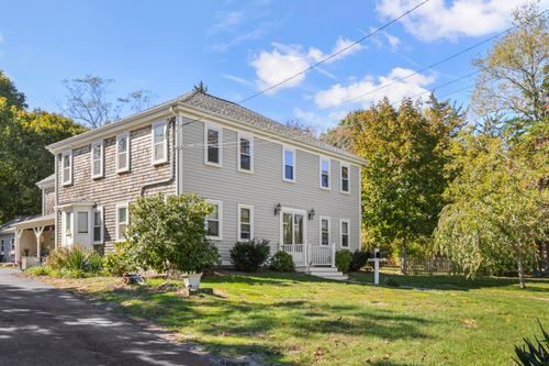 532 Main St, Wareham, MA, 02571-1082 | Card Image