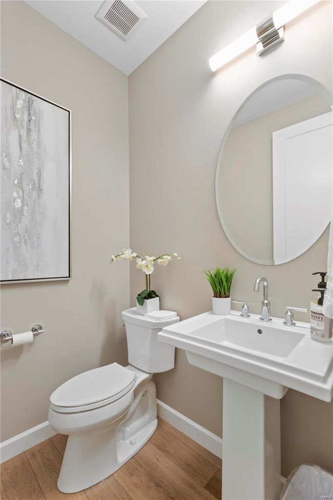 Photo representation of a similar home. Some features shown may be optional. | Image 15