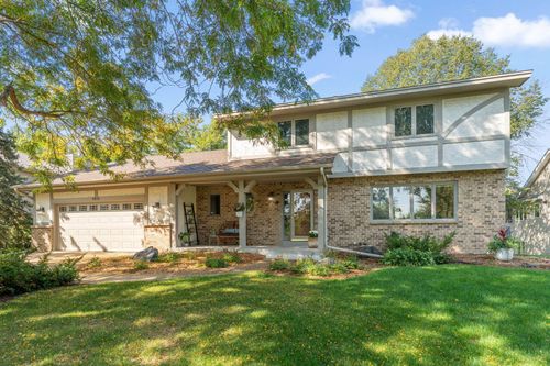 5815 Turtle Lake Rd, Shoreview, MN, 55126-4766 | Card Image