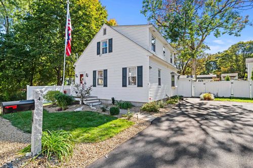 4 Hayward Pl, Hudson, NH, 03051-4116 | Card Image