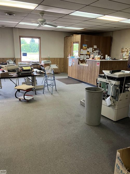 4932 Rochester Road, Troy, MI, 48098 | Card Image