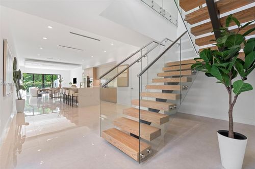 a-1233 Sw 13th Ave, Miami, FL, 33135-5427 | Card Image