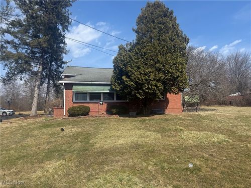 4400 Mcguffey Rd, Lowellville, OH, 44436-9746 | Card Image