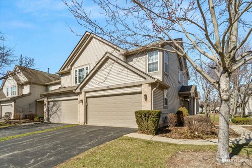 651 Lancaster Cir, Elgin, IL, 60123-5650 | Card Image