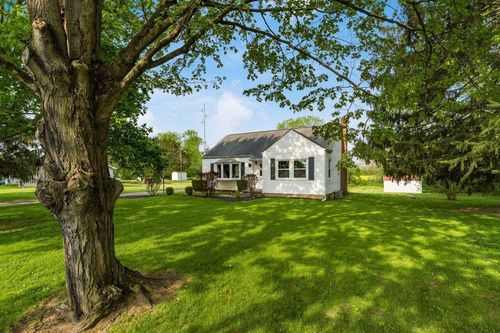 6655 Lockbourne Rd, Lockbourne, OH, 43137-9221 | Card Image