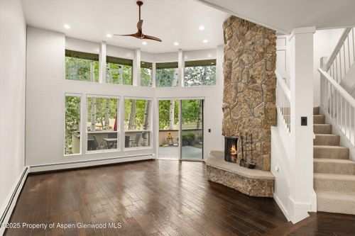 3e-1443 Crystal Lake Rd, Aspen, CO, 81611-2251 | Card Image