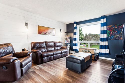 147 Falchurch Cres Ne, Calgary, AB, T3J1J9 | Card Image