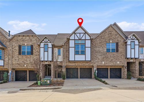 107 Harwood Dr, Lewisville, TX, 75067-4915 | Card Image