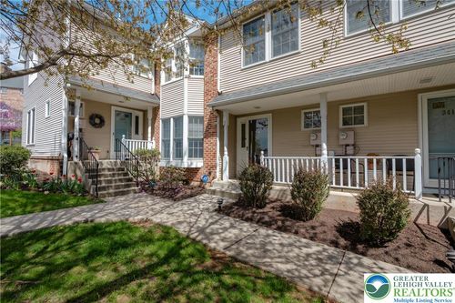 3418 Park Pl, Bethlehem, PA, 18017-2468 | Card Image