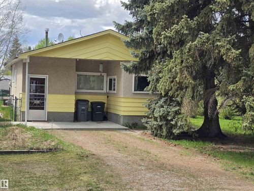 4512 45 Ave, Alberta Beach, AB, T0E0A0 | Card Image