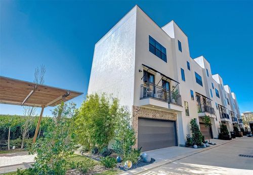 1256 N Post Oak Rd, Houston, TX, 77055-7214 | Card Image