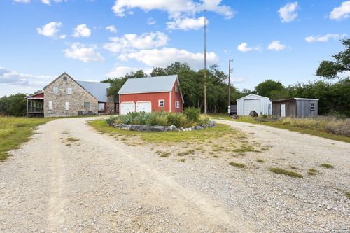 700 Camino De Rancho, Wimberley, TX, 78676-5827 | Card Image