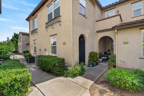 8150 Crystal Walk Circle, Elk Grove, CA, 95758 | Card Image