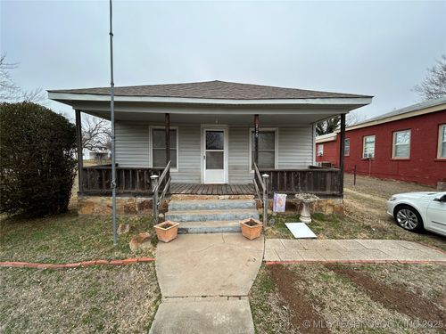 116 W Third Street, Oilton, OK, 74052 | Card Image