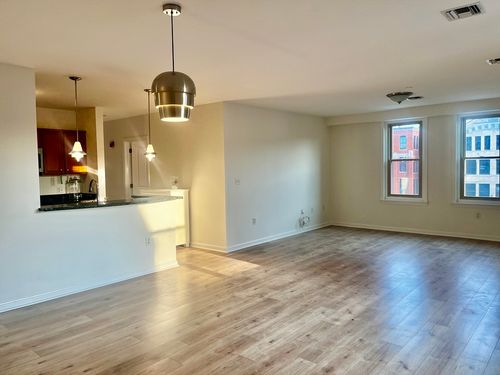 409-70 Washington St, Haverhill, MA, 01832-5752 | Card Image