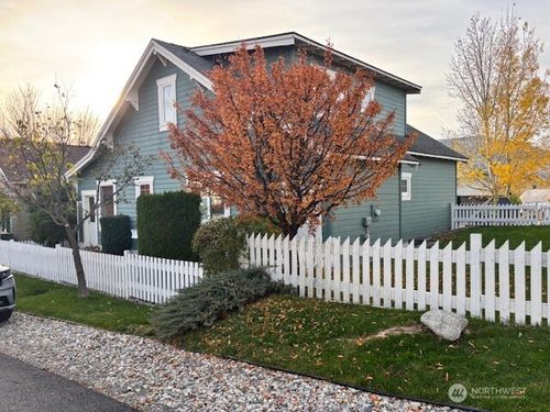 103 Firerock Ln, Oroville, WA, 98844-5905 | Card Image