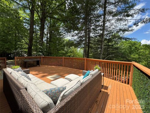 161-15 Elmwood Ln, Asheville, NC, 28803-2010 | Card Image
