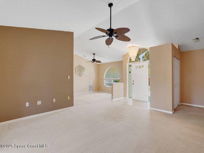 344 Concha Dr, House other with 3 bedrooms, 2 bathrooms and null parking in Sebastian FL | Image 12