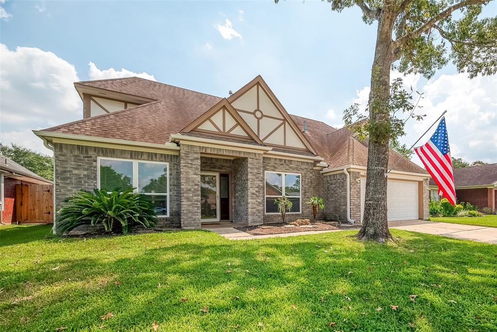 Five Knolls Dr, Friendswood, TX 77546