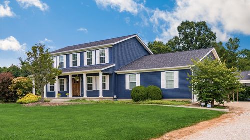1850 Meadow Creek Dr, Zanesville, OH, 43701-7242 | Card Image