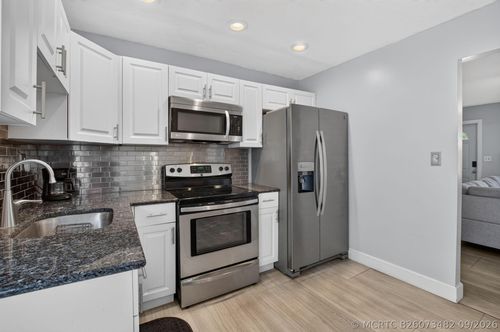 400 Sw 8th Pl, Boynton Beach, FL, 33426-4727 | Card Image