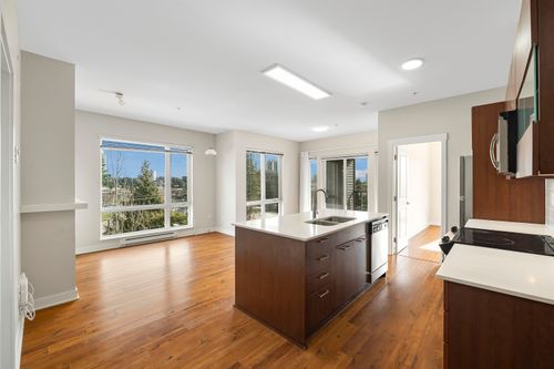 404-13339 102a Ave, Surrey, BC, V3T0C5 | Card Image