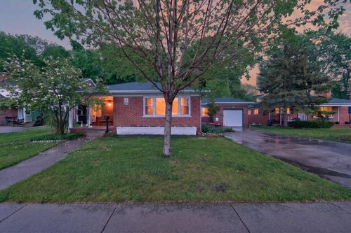 20036 Beech Daly Rd, Redford, MI, 48240-1035 | Card Image