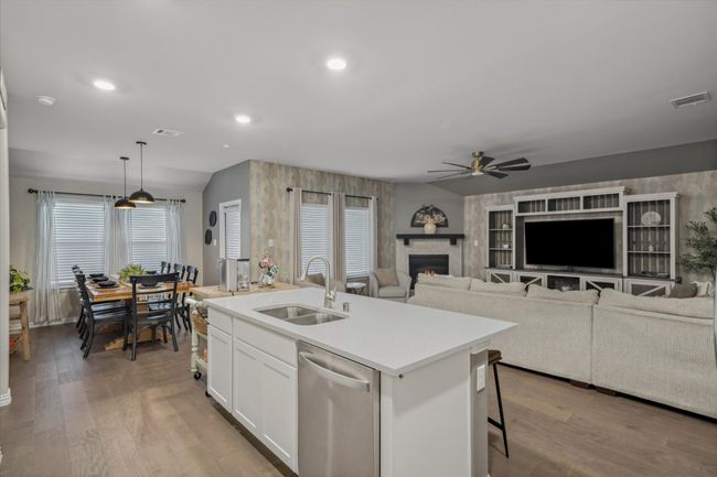 2576 Russell St, House other with 4 bedrooms, 2 bathrooms and null parking in Crandall TX | Image 11