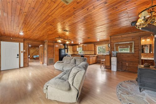 19331 Allen Ranch Rd, Eustace, TX, 75124-4960 | Card Image