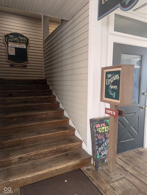 2d-125 S Van Buren St, Nashville, IN, 47448-7037 | Card Image