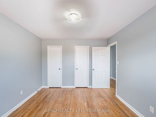 7458 Catalpa Rd, House attached with 6 bedrooms, 3 bathrooms and 4 parking in Mississauga ON | Image 16
