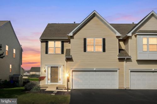 2521 Village Rd, DOVER, PA, 17315-7800 | Card Image