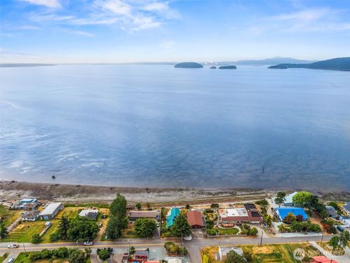 9468 Samish Island Rd, Bow, WA, 98232-9352 | Card Image