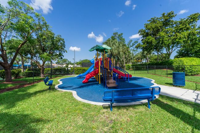 5086 Prairie Dunes Village Cir, House other with 3 bedrooms, 3 bathrooms and null parking in Lake Worth FL | Image 48