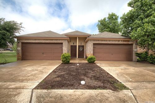 402 Joanne Loop, Buda, TX, 78610-3820 | Card Image