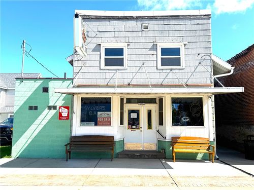 23736 Washington St, Independence, WI, 54747-9111 | Card Image