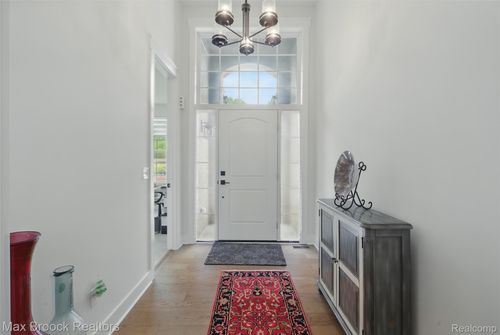 7841 Trailside Ct, West Bloomfield, MI, 48323-4020 | Card Image