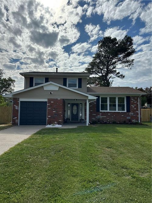 453 W Plantation Rd, Virginia Beach, VA, 23454-4042 | Card Image