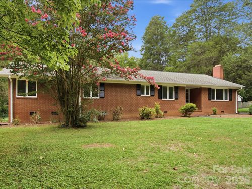 2311 E Innes St, Salisbury, NC, 28146-6819 | Card Image